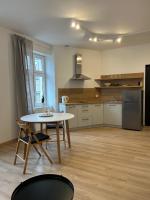 Piotrkowska 277 z bezpłatnym parkingiem - B&B Lodz