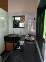 Deluxe Double Room (2 Adults + 1 Child)