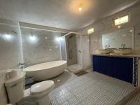 Suite with Mountain View