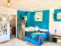Luxurious Studio in Cannes 450m from sea with Terrace and Air Conditioning and private Parking - Chambres d'hôtes Cannes