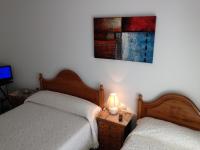 Chambre Double ou Lits Jumeaux avec Salle de Bains Privative