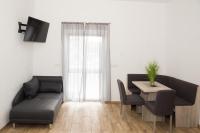 Chambre Double ou Lits Jumeaux - Accessible aux Personnes à Mobilité Réduite