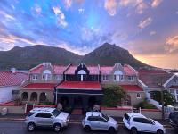 B&B Le Cap - ‘The Black Pearl’ - Surfers Corner, Muizenburg - Bed and Breakfast Le Cap