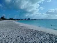 Private Guest House 2 bedrooms & 2 baths near Grace Bay Beach & Long Bay Beach. - B&B Providenciales