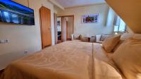Double or Twin Room with Bathroom