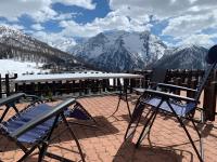 B&B Sestriere - Monolocale con terrazzo e vista spettacolare sui monti - Bed and Breakfast Sestriere