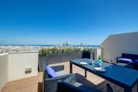 B&B San Ġiljan - Luxury Penthouse with Terrace and Views - Bed and Breakfast San Ġiljan