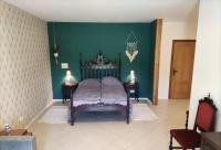 Dreibettzimmer mit eigenem Bad