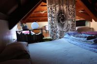 Bed in een Slaapzaal met 6 Bedden