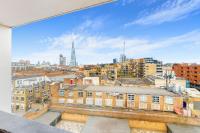 Apartment near to Tower Bridge with Free Parking & view of the Shard - B&B