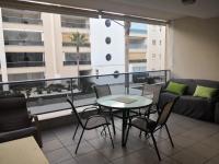 Apartamento Mar y Sal en Primera Linea de Playa Vacaciones en Roquetas de Mar - Chambres d'hôtes Roquetas de Mar