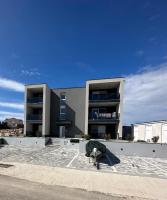 Second Home****, 2-bedroom apartment, Rogoznica - B&B