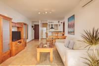 Sunny Beach Apartment - B&B Estepona