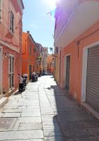 LaureLiving Holiday Home Regina Margherita - Chambres d’hôtes La Maddalena