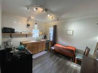 Studio Apt w Garden - B&B