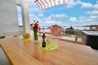 Apartman Slavko - B&B Seget Vranjica