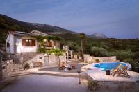 Stone house Angelo - Peace oasis with pool - B&B