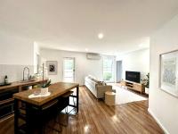 B&B Burwood East - Guest house on the park - Bed and Breakfast Burwood East