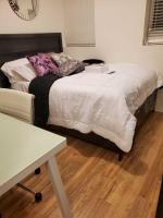 Beautiful Townhouse Near Yorkdale Mall, Wilson Subway - B&B Toronto