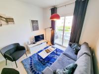 Seaside Heaven Apartment With Pool - B&B Larnaca