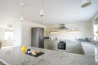 Luxury retreat with hot tub & wood burner - Mylor - B&B