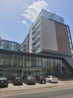 RT PROPERTIES @ THE LENNOX AIRPORT RESIDENTIAL - Bed and Breakfast