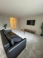 B&B Arlington - Privacy and Exclusivity Condo at Crystal City With Gym - Bed and Breakfast Arlington