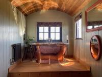 Novelist Shepherd's hut - Bed and Breakfast