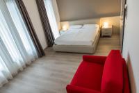 One-Bedroom Apartment with Balcony - Split Level