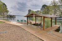Cozy Lake Cabin w/ Dock in Hot Springs Nat'l Park - Chambres d'hôtes Lake Hamilton