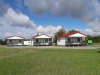 Domki pokoje pod Wierzba - Bed and Breakfast Sarbinowo