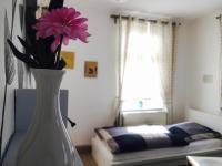 B&B Bielefeld - Rael-Boardinghouse - Bed and Breakfast Bielefeld