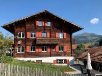 Charmantes Alpen-Appartement in Conters, Davos-Parsenn - B&B Conters