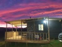 B&B Underberg - Tin Can Glamping Caravan - Bed and Breakfast Underberg