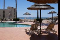 H&H - RARE Modern & Elegant Apartment with wonderful sea views, a few meters from Porto de Mos Beach - B&B