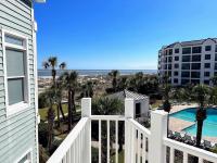 3 Summer Dunes - Classic Ocean View Beach House! - B&B