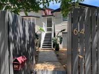 Charming 1920's 4Br freestanding Plantation Qldr. - Chambres d’hôtes