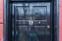 Leeds 4-Bed House - Sleeps 9 Free Parking & WiFi - B&B