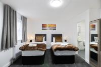 Roomy 3 bedroom house, 2 baths - B&B