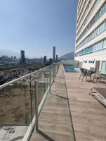Stylish Panoramic Views City Loft - B&B