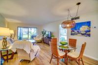 B&B Ft. Pierce - Hutchinson Island Vacation Rental with Beach Access! - Bed and Breakfast Ft. Pierce