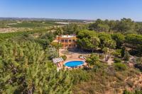 Meia Lua - Your Private Artsy Paradise Overlooking the Ria Formosa with pool and sea views near Barril beach, Tavira - Chambres d'hôtes Luz de Tavira