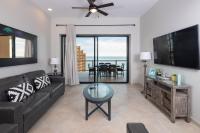 Luxury Oceanview Condo - Las Palomas - Pool, Golf, Sandy Beach !