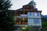Urban Monk Stays and Cafe - B&B