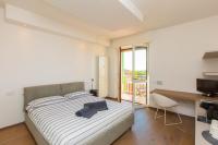 Al 4 - B&B