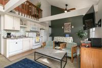 Green Meadow Getaway 2 BR Condo Near the 76 Strip - Stairs Required - FREE TICKETS INCLUDED - Ferienwohnung Branson