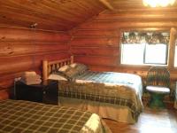 Familiensuite (1 Queensize-Bett, 1 Doppelbett und 1 Einzelbett)
