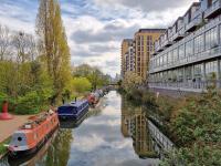 Luxury canal-front 2 bedroom loft apartment - B&B