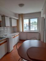 B&B Piteşti - Spacious 4 rooms downtown apartment in Pitesti - Bed and Breakfast Piteşti