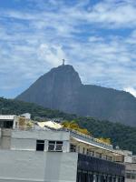 Belíssimo apartamento com vista para a praia de Copacabana e cristo - B&B Rio de Janeiro